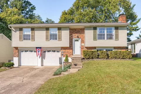 885 Beechmeadow Ln, Cincinnati, OH 45238