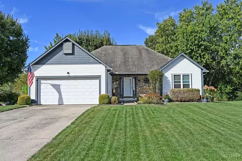 9299 White Pine Dr, Loveland, OH 45140