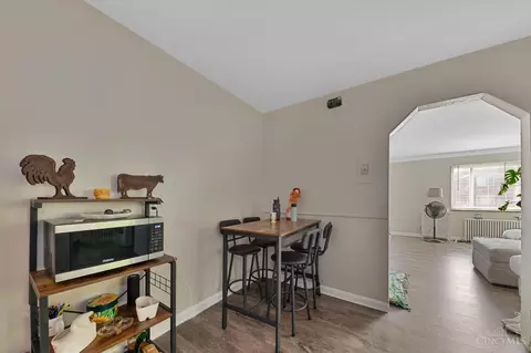 Dining - 636 Maple Dr, Reading, OH 45215 photo 2 of 2