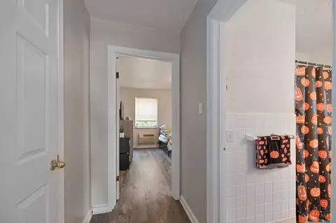 Entry Way - 636 Maple Dr, Reading, OH 45215 photo 2 of 3