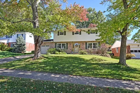 Exterior - 1596 Pinebluff Ln, Cincinnati, OH 45255 photo 6 of 9