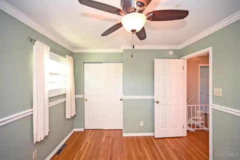 Bedroom - 1596 Pinebluff Ln, Cincinnati, OH 45255 photo 4 of 8