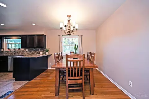 Dining - 1596 Pinebluff Ln, Cincinnati, OH 45255 photo 2 of 3