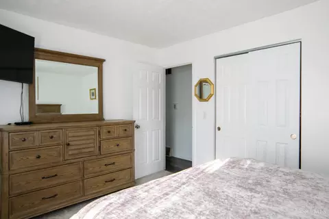 1373 Forester Dr, Cincinnati, OH 45240 photo 17