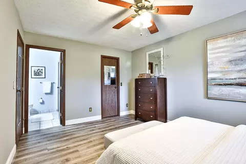 Bedroom - 535 Davis Rd, Cincinnati, OH 45255 photo 2 of 4