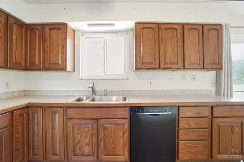 9208 West Rd, Cleves, OH 45002 photo 9