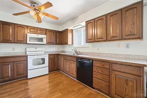 9208 West Rd, Cleves, OH 45002 photo 8