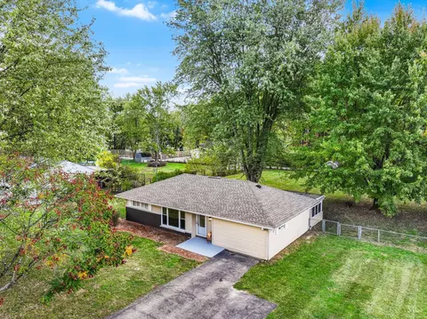 855 Hawthorne Dr, Cincinnati, OH 45245 photo 6