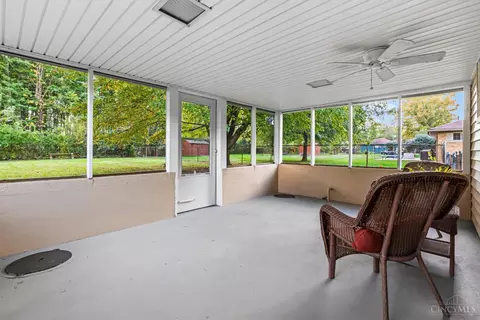 855 Hawthorne Dr, Cincinnati, OH 45245 photo 27