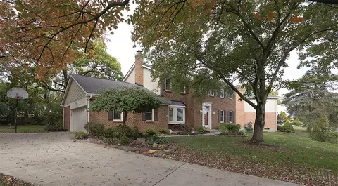 9533 Heather Ct, Blue Ash, OH 45242
