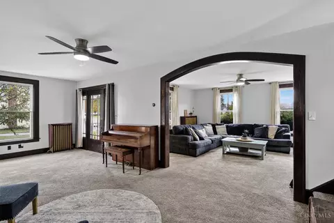 Living - 521 Broadway St, Harrison, OH 45030 photo 1 of 6