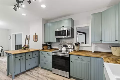 Kitchen - 521 Broadway St, Harrison, OH 45030 photo 4 of 5