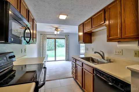 7846 Hackney Cir, Maineville, OH 45039 photo 13