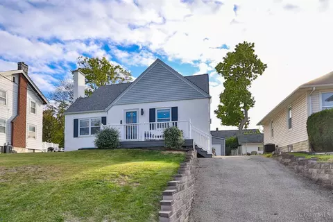 7806 Lake Ave, Deer Park, OH 45236