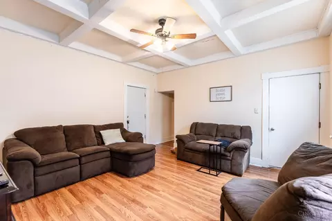 2929 Vaughn St, Cincinnati, OH 45219 photo 4
