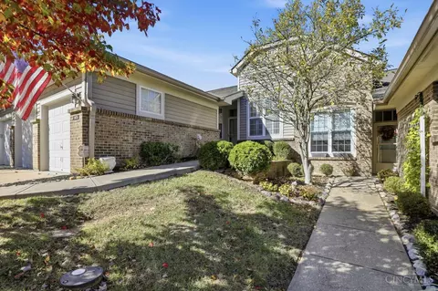 2475 Walnutview Ct, Cincinnati, OH 45230