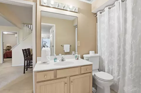 2475 Walnutview Ct, Cincinnati, OH 45230 photo 25