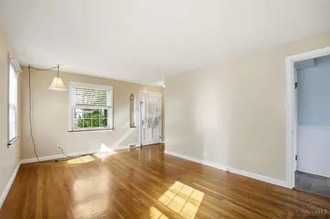 Living - 6814 Marvin Ave, Cincinnati, OH 45224 photo 3 of 3