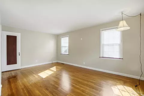 Living - 6814 Marvin Ave, Cincinnati, OH 45224 photo 2 of 3