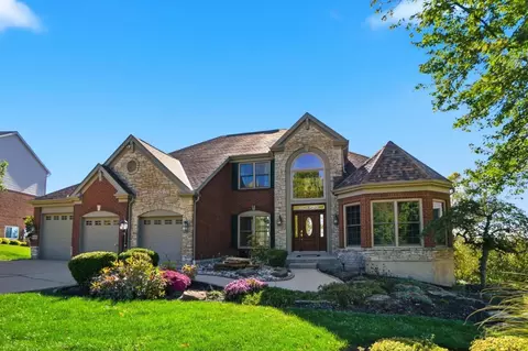 6055 Ash Hill Ct, West Chester, OH 45069