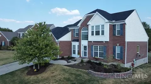 7470 Susan Springs Dr, West Chester, OH 45069
