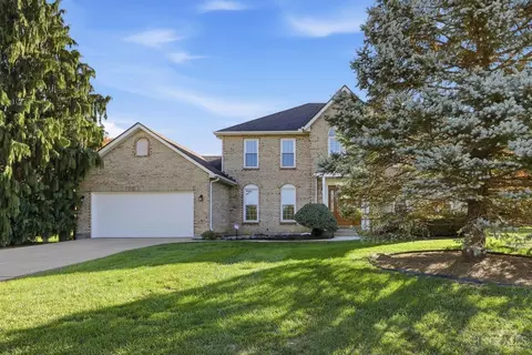 7176 Crown Pointe Dr, Hamilton, OH 45011