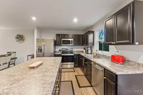 Kitchen - 5710 Julia Kate Dr, Morrow, OH 45152 photo 2 of 2