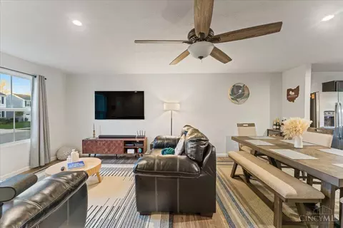 Living - 5710 Julia Kate Dr, Morrow, OH 45152 photo 2 of 2
