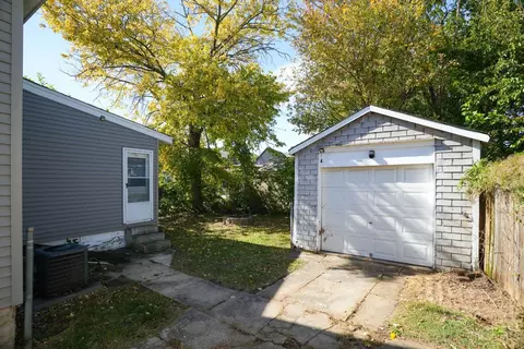 Exterior - 8745 Reading Rd, Reading, OH 45215 photo 5 of 8