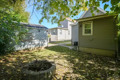 Exterior - 8745 Reading Rd, Reading, OH 45215 photo 6 of 8