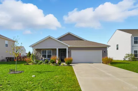 917 Nelson Pl, Trenton, OH 45067