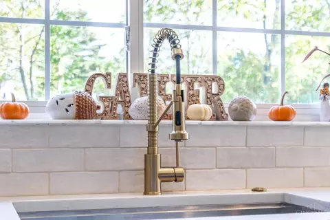Kitchen - 1955 Hunt Rd, Reading, OH 45215 photo 5 of 5
