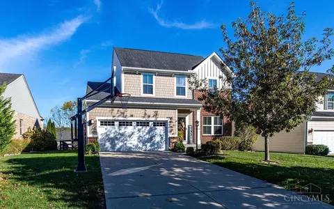 6838 Bragg Ln, Harrison, OH 45030