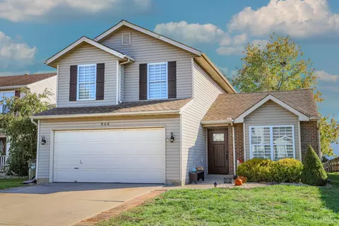 940 Pheasant Run Dr, Trenton, OH 45067
