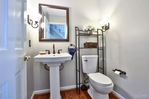 804 Eaglesknoll Ct, Cincinnati, OH 45255 photo 42
