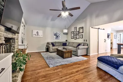 804 Eaglesknoll Ct, Cincinnati, OH 45255 photo 10