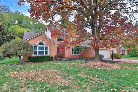 804 Eaglesknoll Ct, Cincinnati, OH 45255 photo 2
