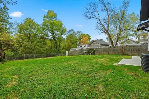 Exterior - 3355 Cavanaugh Ave, Cincinnati, OH 45211 photo 6 of 9