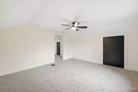 Bedroom - 3355 Cavanaugh Ave, Cincinnati, OH 45211 photo 3 of 8