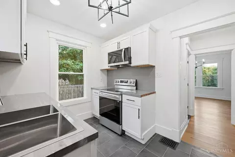Kitchen - 3355 Cavanaugh Ave, Cincinnati, OH 45211 photo 2 of 4
