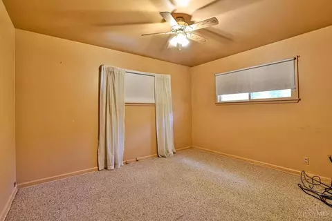 Bedroom - 182 Mayview Forest Dr, Woodlawn, OH 45215 photo 5 of 7
