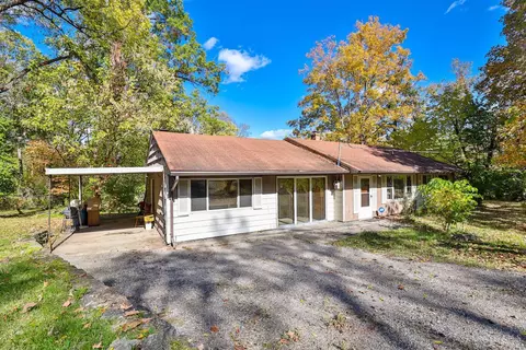 Exterior - 182 Mayview Forest Dr, Woodlawn, OH 45215 photo 2 of 6