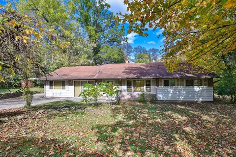 182 Mayview Forest Dr, Woodlawn, OH 45215