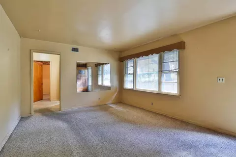 Living - 182 Mayview Forest Dr, Woodlawn, OH 45215 photo 1 of 7