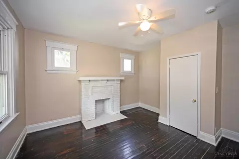 Bedroom - 2504 Forthmann Pl, Cincinnati, OH 45211 photo 1 of 10