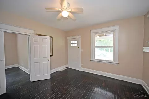 Living - 2504 Forthmann Pl, Cincinnati, OH 45211 photo 1 of 3