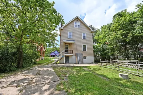 Exterior - 2504 Forthmann Pl, Cincinnati, OH 45211 photo 8 of 8