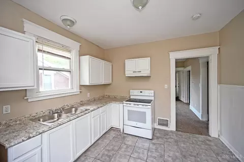 Kitchen - 2504 Forthmann Pl, Cincinnati, OH 45211 photo 6 of 6