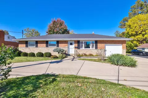 8877 Winton Rd, Cincinnati, OH 45231