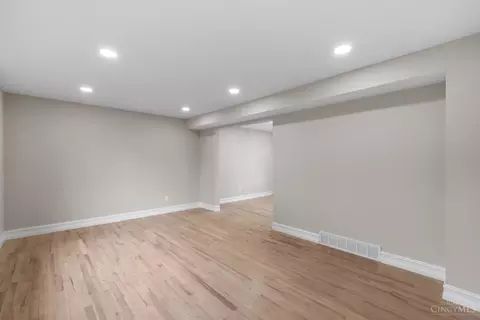 Living - 1119 Imprint Ln, Forest Park, OH 45240 photo 1 of 4